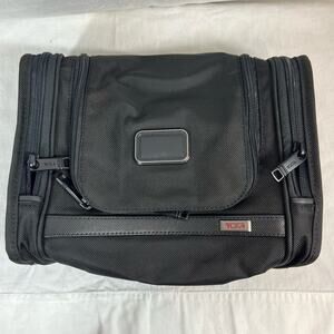 Tumi Alpha 3 hanging Toiletry bag travel kit unisex black